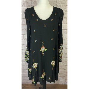 Free People Small Oxford Black Dress Floral Embroider Flared Layers Crinkle 9017